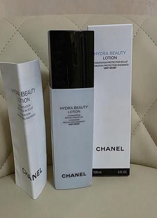 Увлажняющий лосьон для лица chanel hydra beauty во флаконе объемом 150 мл.