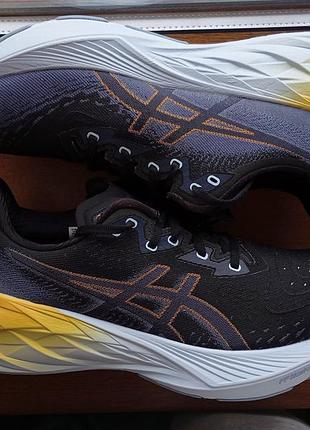 Кросівки для бігу asics novablast 4 1011b693 оригінал р.44.5 стан ідеальний