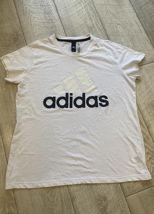 Жіноча футболка adidas