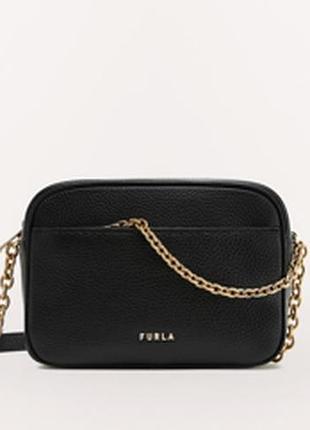 Натуральная, мясистая кожа 
итальянский бренд furla