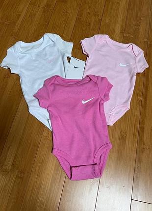 Бодіки для дівчинки nike розмір 62-68