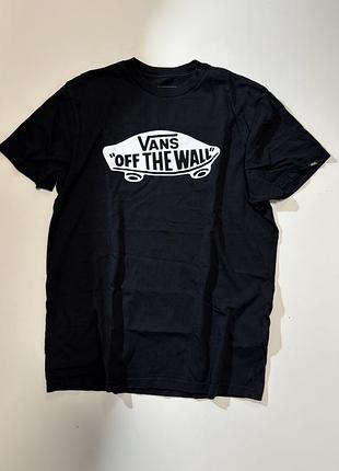 Фірмова футболка vans