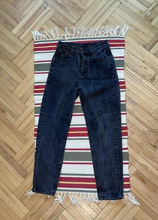 Джинси mom fit stradivarius, чорні виварені, 34 розмір