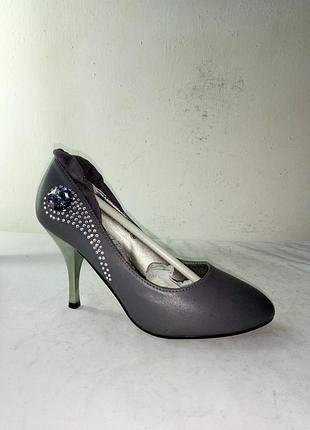 Туфли женские camidy 40