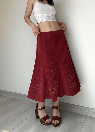 Юбка marks&spencer миди 40 42 l xl красная бордовая хлопок с вышивкой хиппи бохо винтаж средняя высокая талия посадка расклешенная