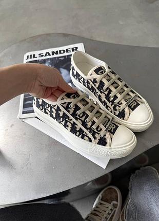 Серые женские кроссовки dior low logo grey white х диор 39