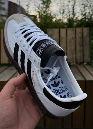Кроссовки adidas spezial