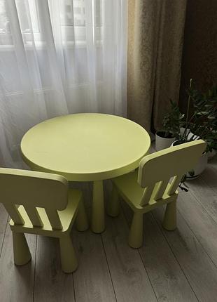 Столик і 2 стільчики ikea mammut набір меблів