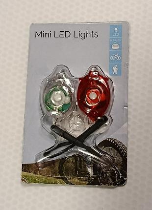 Набор мини-светодиодных фонарей (mini led lights) для велосипедов или рюкзаков. 

тип: компактные светодиодные фонарики для видимости.