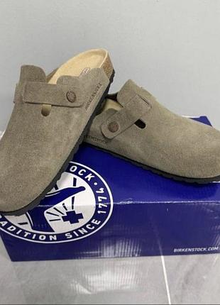 Шкіряні шльопи birkenstock нові 39 розміру