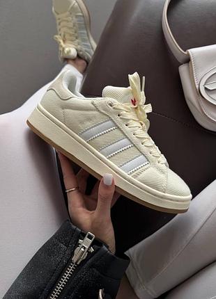 Adidas campus
cream / white red premium