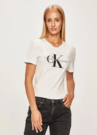 Женская футболка calvin klein белая классическая белая футболка кельвин кляйн хлопковая футболка с логотипом д