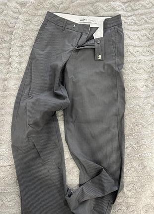 Класичні штани bershka