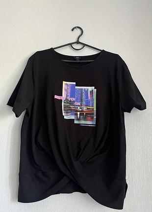 Ця чорна футболка від бренду river island прикрашена графічним принтом у стилі cityscape з написом new york.нова