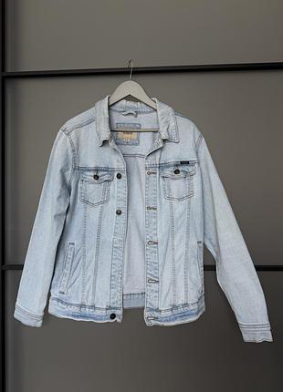 Джинсова куртка pull and bear