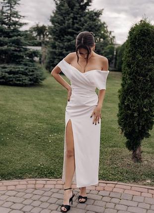 Елегантна сукня міді ilen__brand🤍 | корсет, відкриті плечі | s. продам ніжну сукню в ідеальному стані (одягнена лише раз) для ваших особливих подій✨