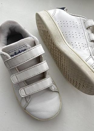 Adidas шкіряні кросівки дитячі, розмір 28 (18 см по устілці)