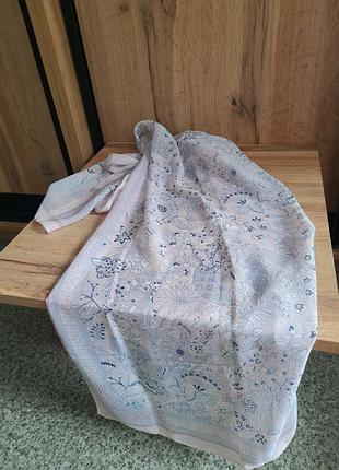 Платок легкий из вискозы