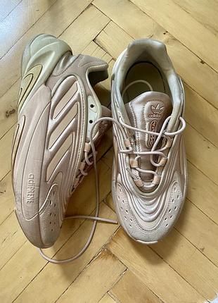 Кросівки adidas ozelia 38-39