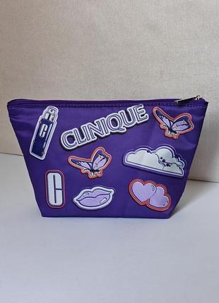 Косметичка clinique make up bag cosmetics purple logo логотипом в виде сердечек и бабочек.