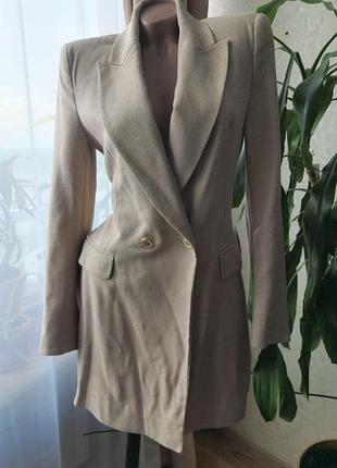 Бежевый, притупившийся пиджак, зара