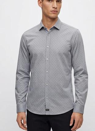 Стильна приталена сорочка boss (hugo boss) slim fit
розмір s