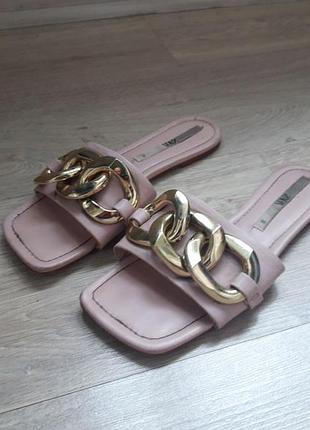 Женские разовые шлепанцы zara.