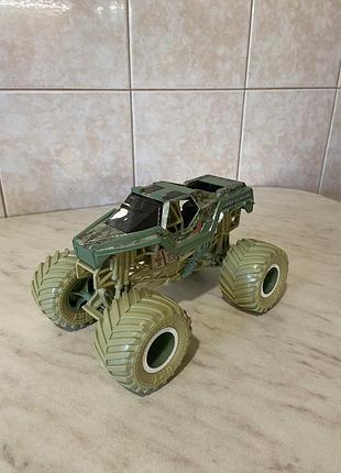 Іграшковий монстр-трак monster jam моделі soldier fortune