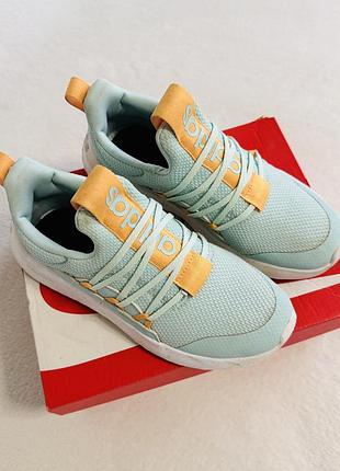 Кросівки adidas