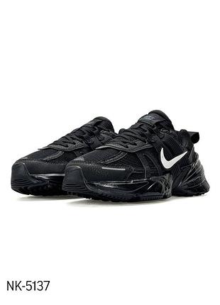 Женские кроссовки nike v2k run