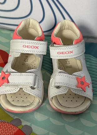 Босоніжки geox на дівчинку