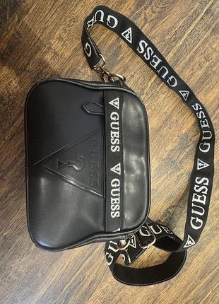 Сумка кросбоді guess