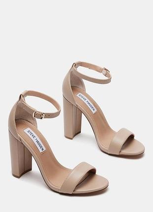 Steve madden carrson оригінал шкіряні босоніжки нюдові на підборах з коробкою.