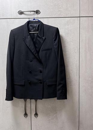 Жіночий двобортний блейзер-смокінг zara з лацканами