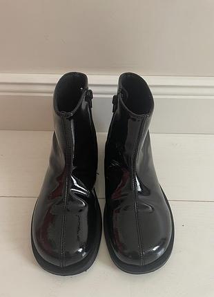 Чоботи zara