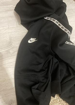 Зіпка nike для хлопчика ростом 137-147(м)