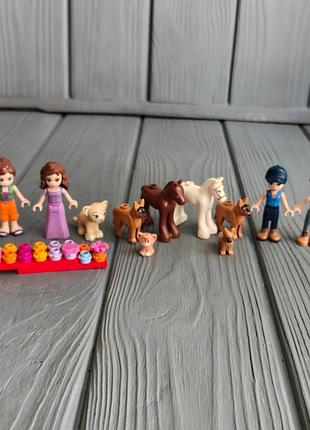 Мини-фигурка lego friends city