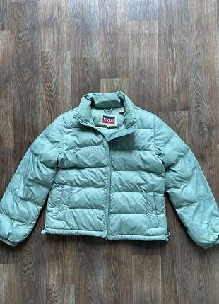 Жіноча курточка levi's