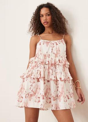 Ярусный мини-сарафан asos design в цветочный принт на завязках, размер s (uk 8 / eu 36)