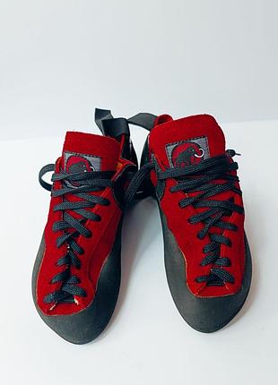 Скальники la sportiva x scrapa оригинал/скельная обувь/ручной работы/туфли для скалолазания/climbing shoes/обувье скалодрома/боулдеринга/альпинизма