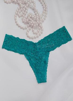 Кружевные трусики стринги со стразами swarovski victoria's secret р. xs