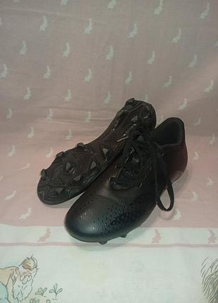 Бутси adidas predator.            .