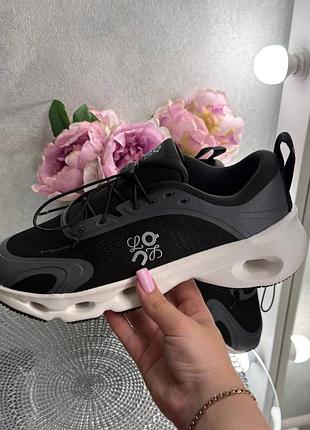 On cloudsolo x loewe white / black