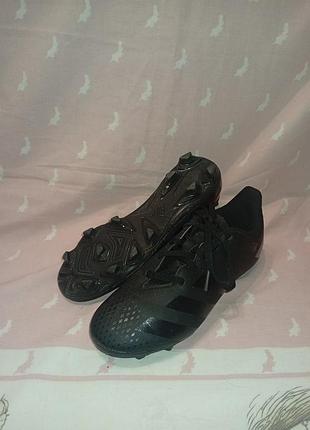 Бутси adidas predator.             .