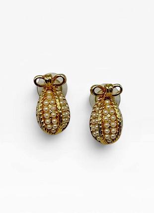 Нежные серьги royal egg от joan rivers, 2000 лет.