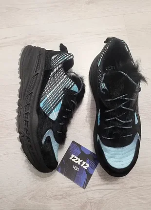 Оригінал..кроссовки ugg ca805 нові оригінал