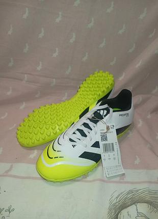 Сороконіжки adidas predator.    .