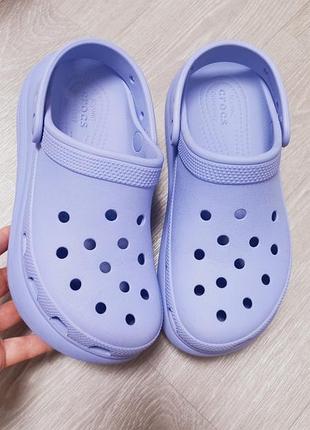 Жіночі крокси crocs