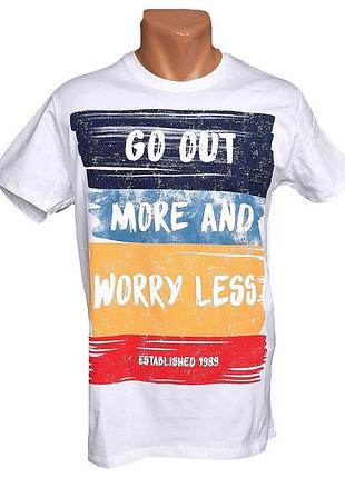 Футболка highlander біла з яскравим текстовим принтом