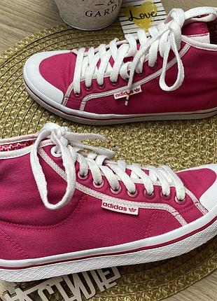 Вживані кеди  оригінали adidas рожеві 38,5р/23,5см